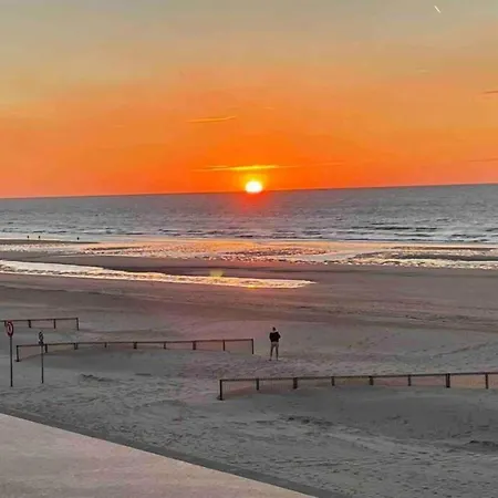 Beachfront Vitalo 502 Apartment
